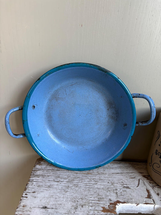 Blue enamelware vintage bowl, French kitchen ware,rustic kitchen decor.