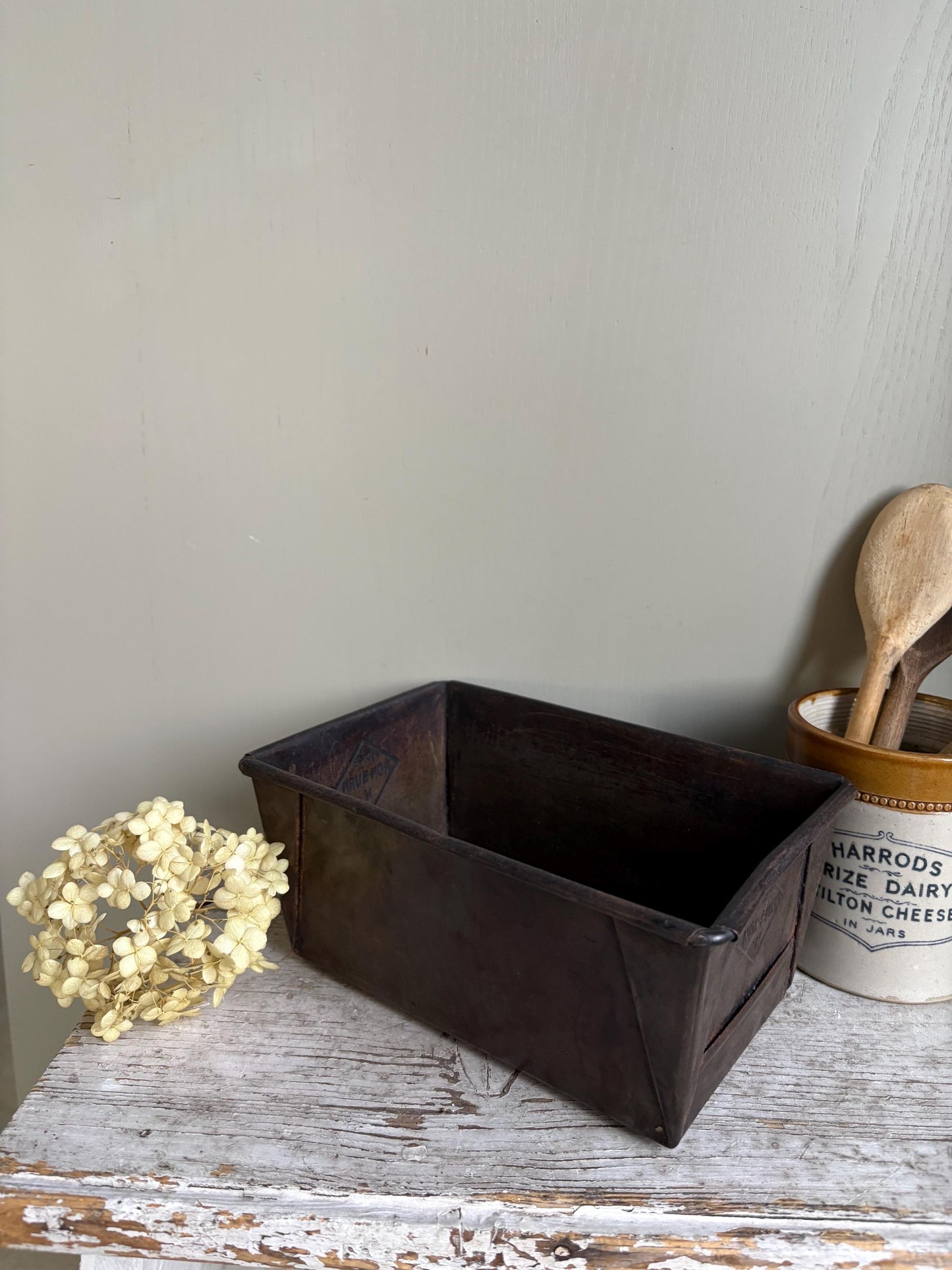 Vintage Loaf Tin, Cake tin, Bread Baking Tin