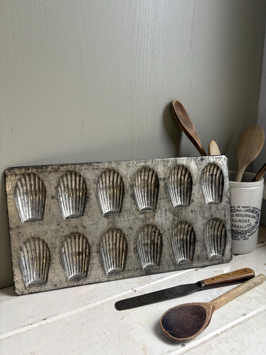 Madeleine Tin, Vintage Bakeware, Kitchen Decor, Cake Pan