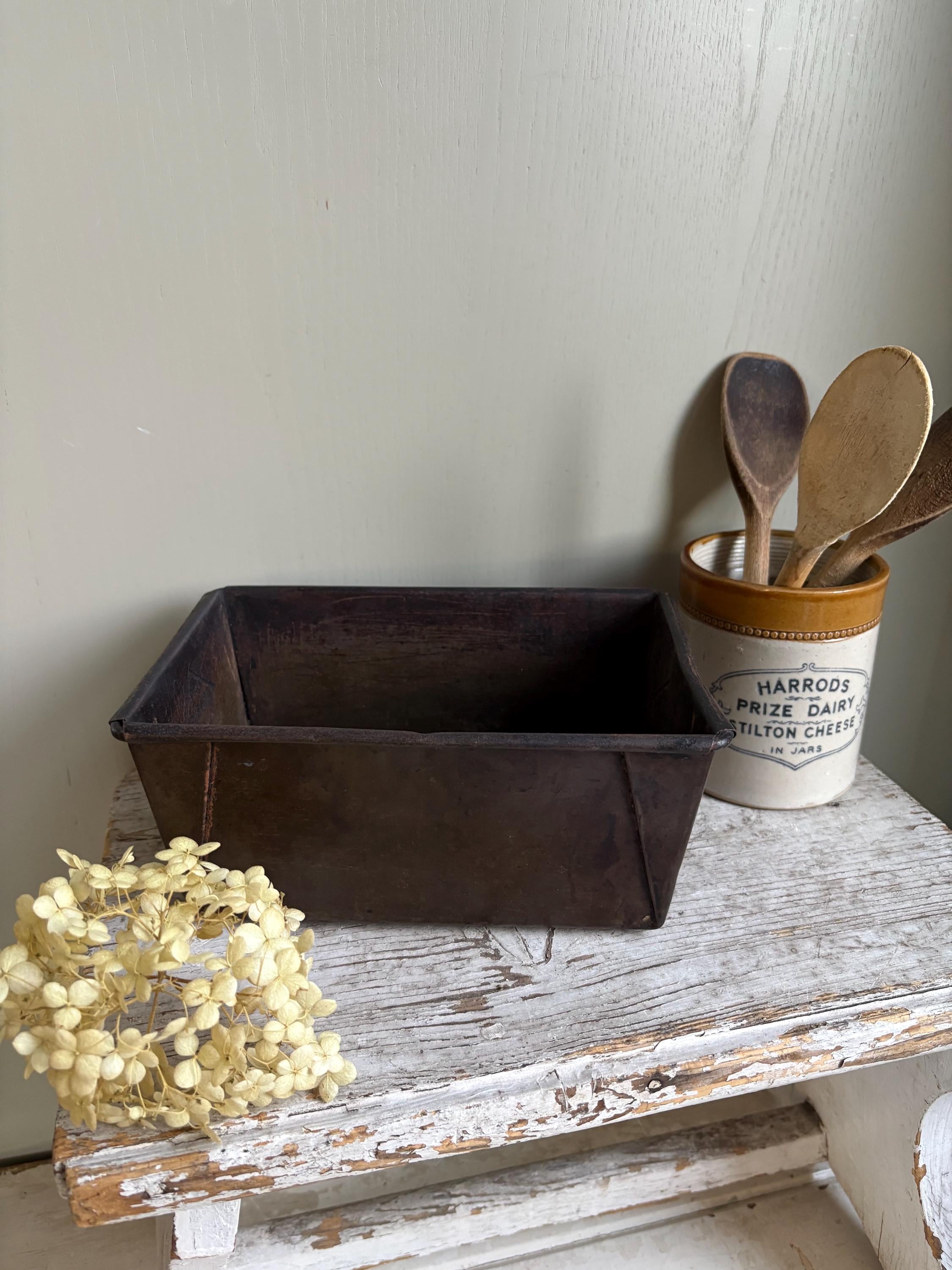 Vintage Loaf Tin, Cake tin, Bread Baking Tin